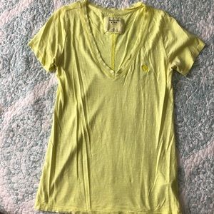 Abercrombie & Fitch v neck